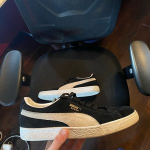Puma Suede Classic (Size 10.5)